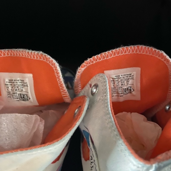 Converse Women’s Color Splash High-Tops - Picture 9 of 9